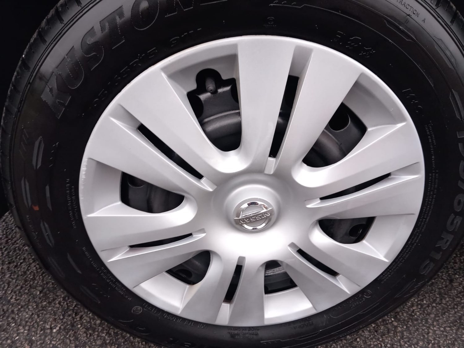 Used Nissan Serena 2010 for sale - 76316498: Photo 4