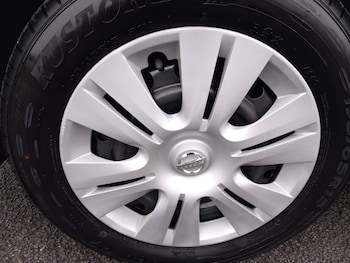 Used Nissan Serena 2024 for sale - 76316498: Photo 4