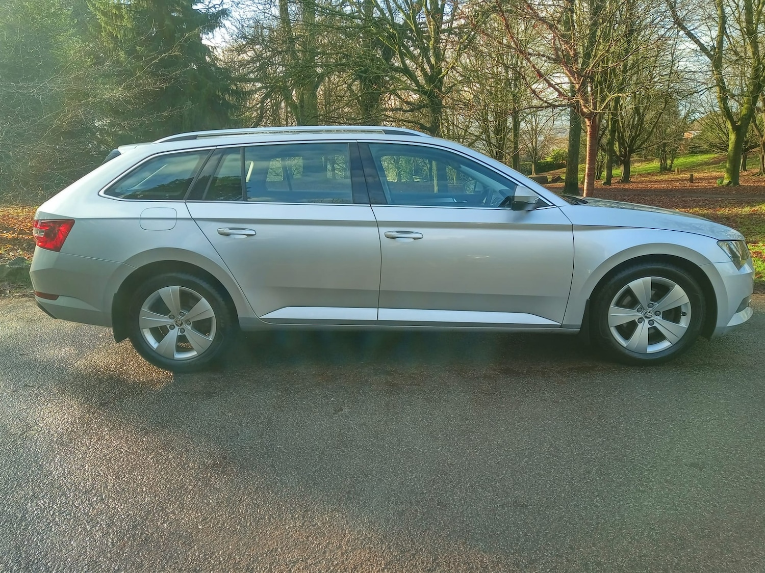 Used Skoda Superb 2017 for sale - 77233853: Photo 10