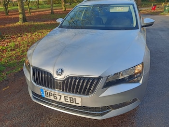 Used Skoda Superb 2017 for sale - 77233853: Photo