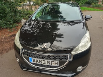 Used Peugeot 208 2013 for sale - 77819042: Photo