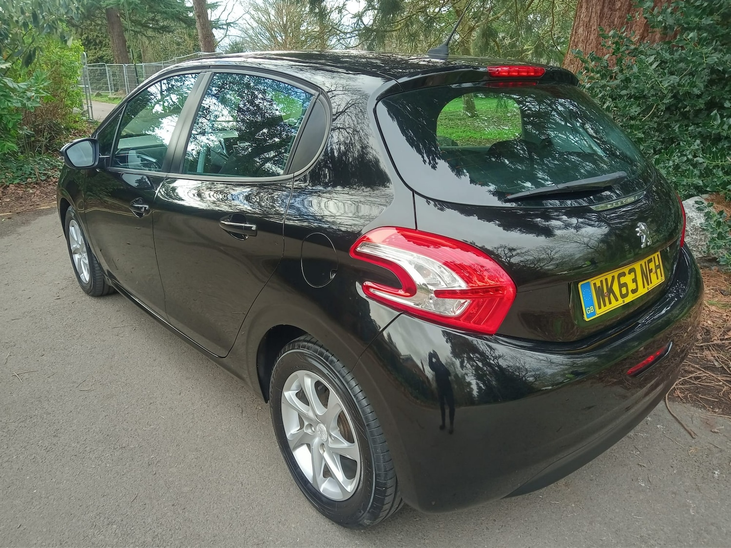 Used Peugeot 208 2013 for sale - 77819042: Photo 4