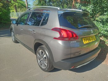 Used Peugeot 2008 2016 for sale - 78353445: Photo