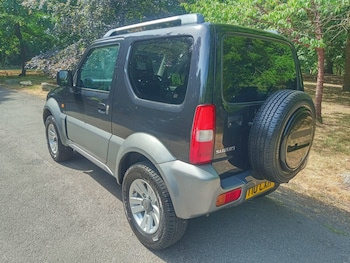 Used Suzuki Jimny 2010 for sale - 79366501: Photo