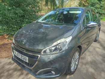 Used Peugeot 208 2017 for sale - 77973815: Photo