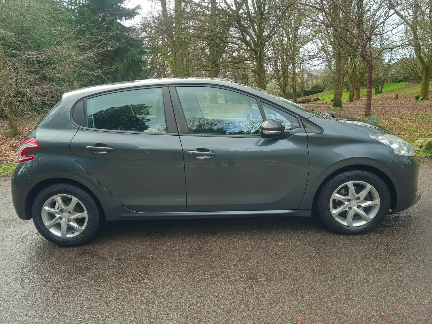 Used Peugeot 208 2014 for sale - 78131919: Photo 7
