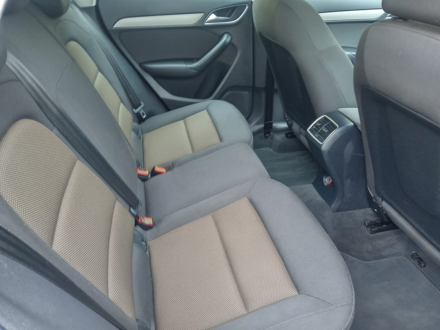 Used Audi Q3 2013 for sale - 76414978: Photo 13