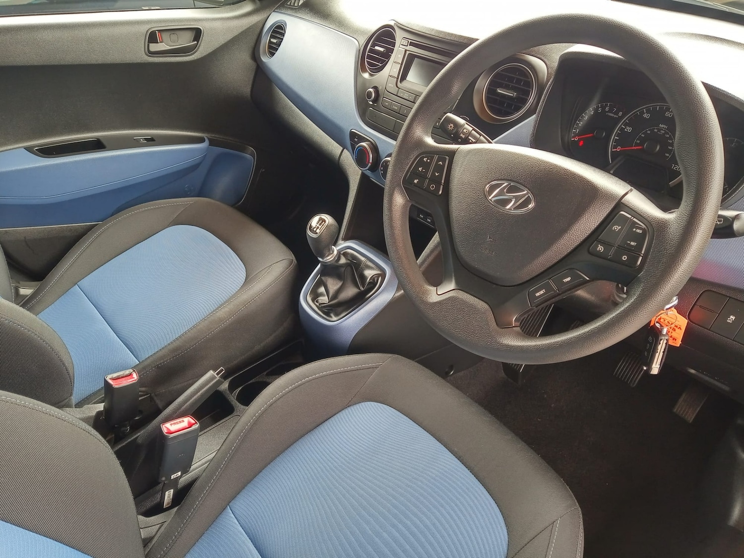 Used Hyundai i10 2014 for sale - 76116694: Photo 10