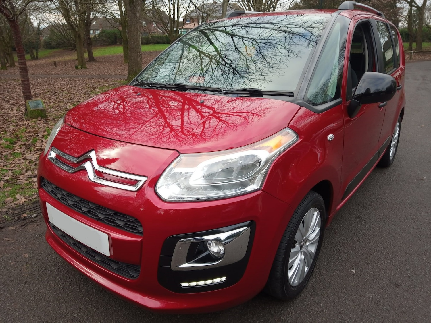 Used Citroen C3 Picasso 2015 for sale - 76384184: Photo 1