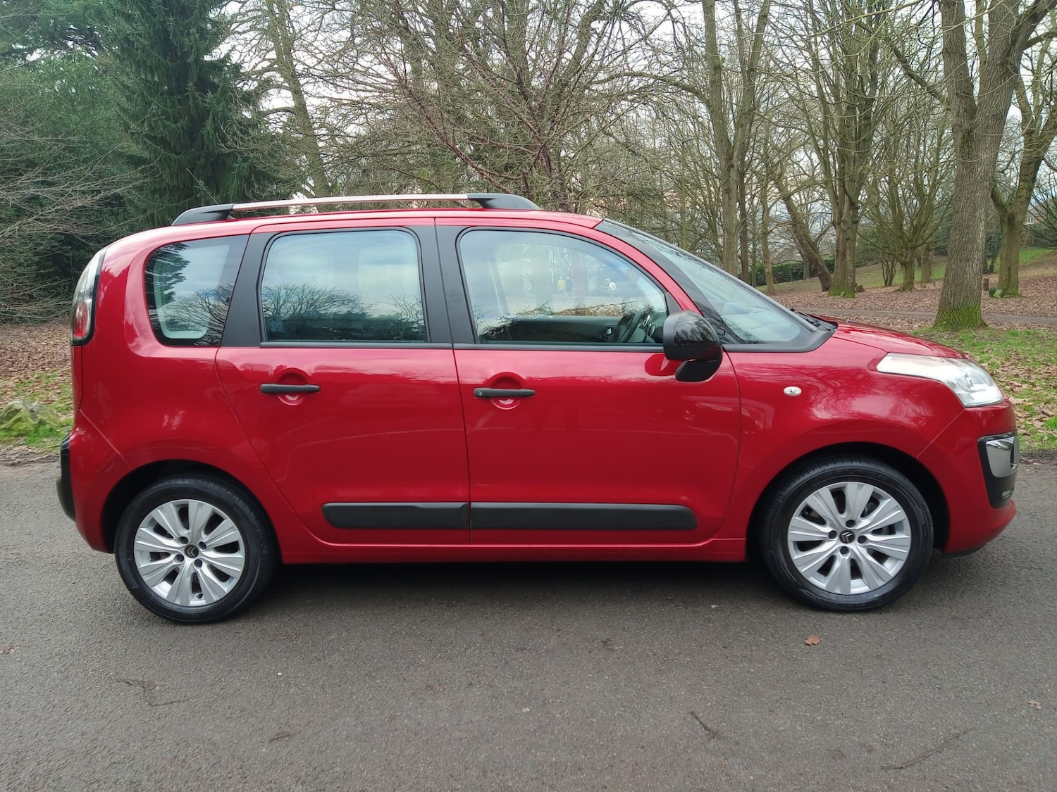 Used Citroen C3 Picasso 2015 for sale - 76384184: Photo 8
