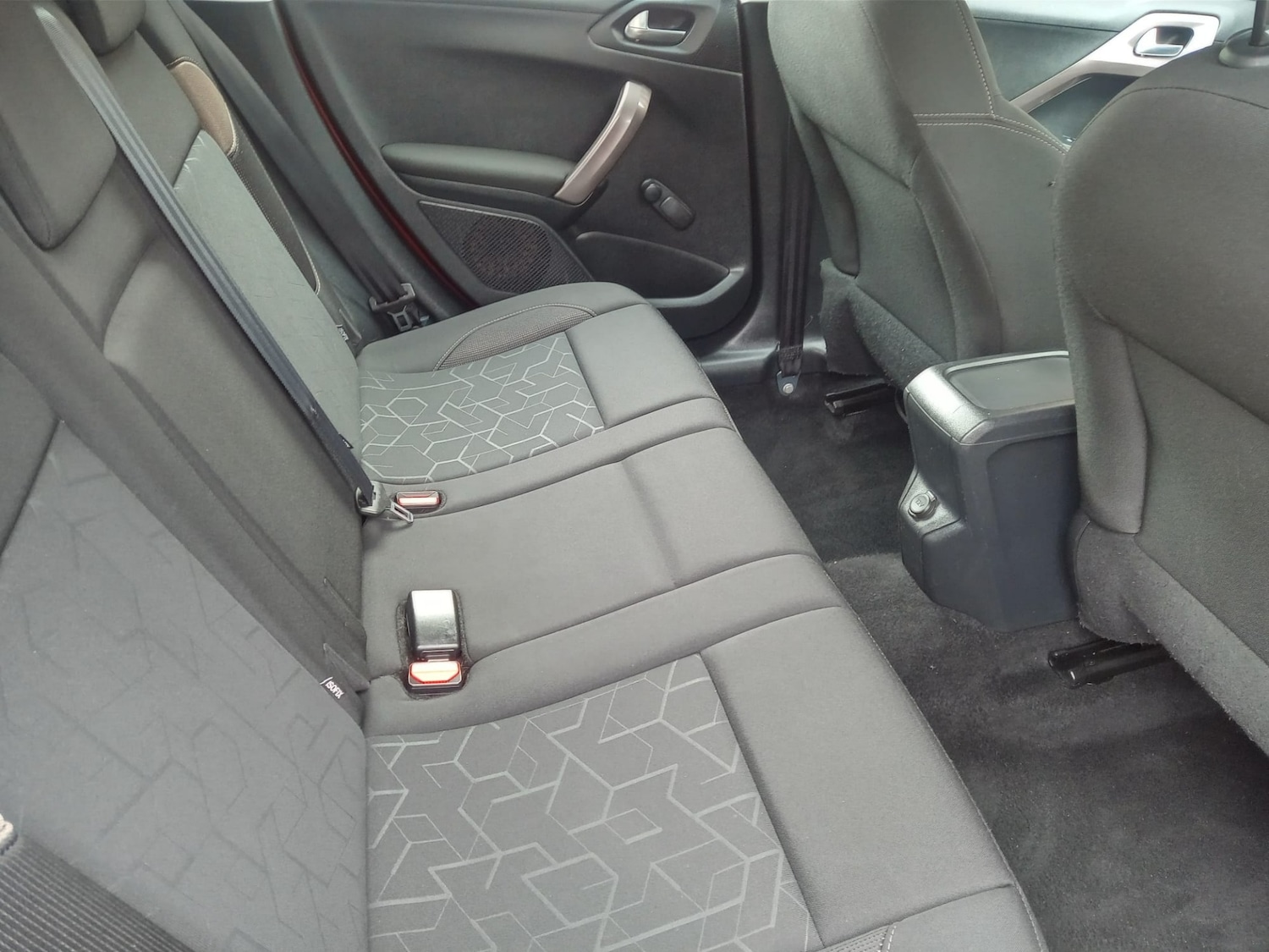 Used Peugeot 2008 2015 for sale - 76288690: Photo 13