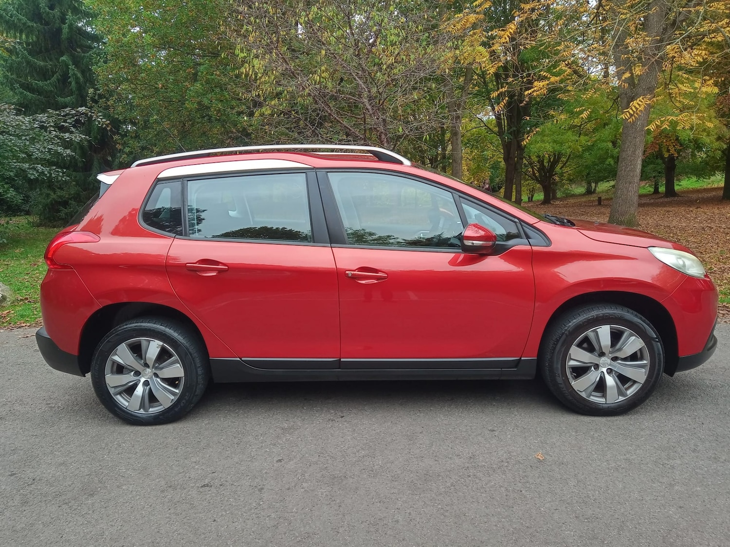 Used Peugeot 2008 2015 for sale - 76288690: Photo 8