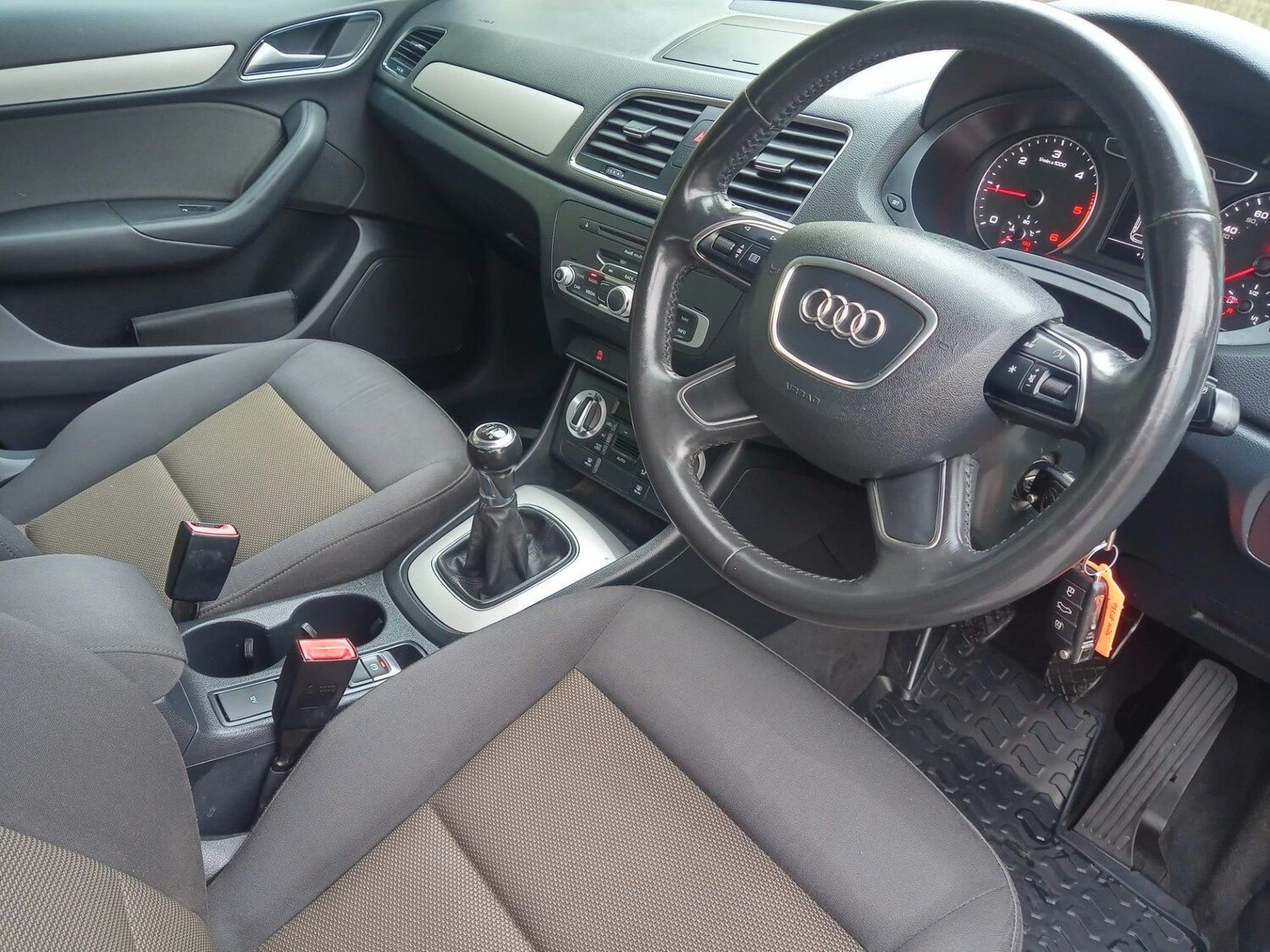 Used Audi Q3 2013 for sale - 77519684: Photo 9