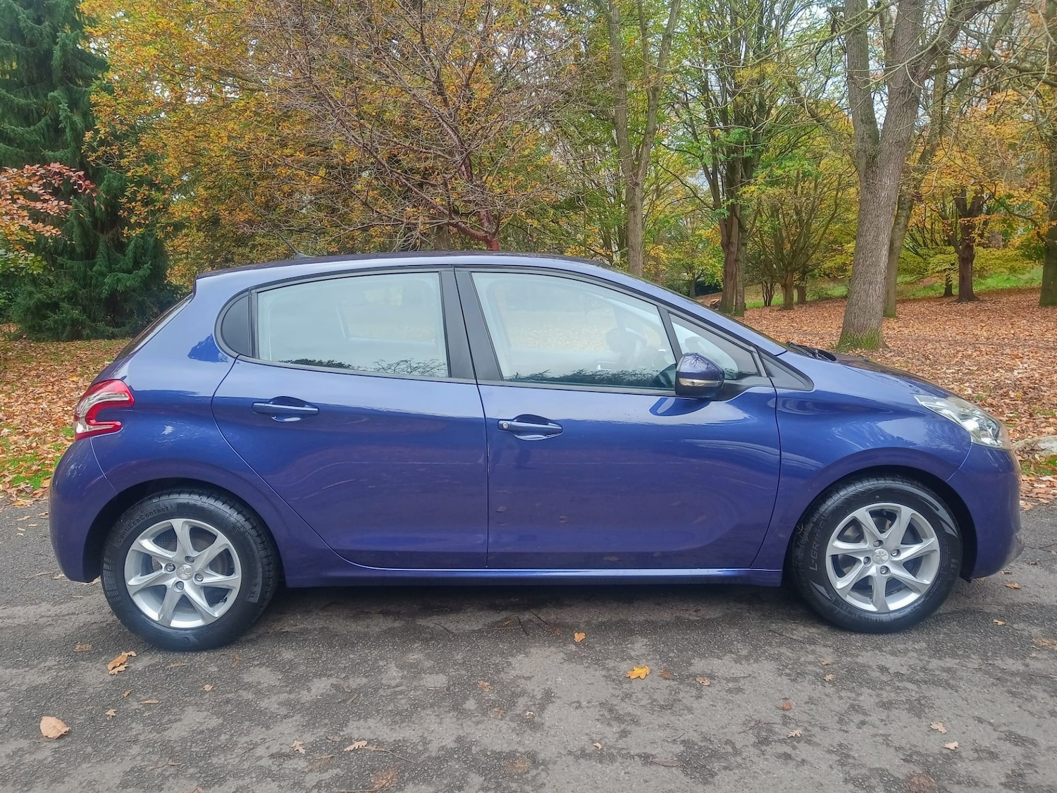 Used Peugeot 208 2015 for sale - 76414020: Photo 8