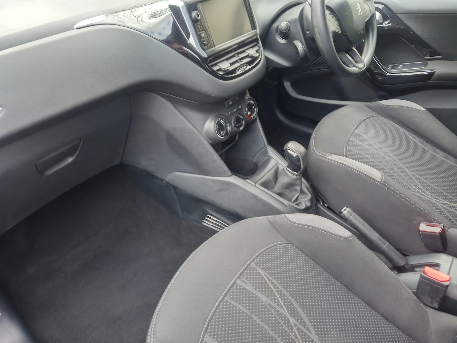 Used Peugeot 208 2013 for sale - 77617891: Photo 11