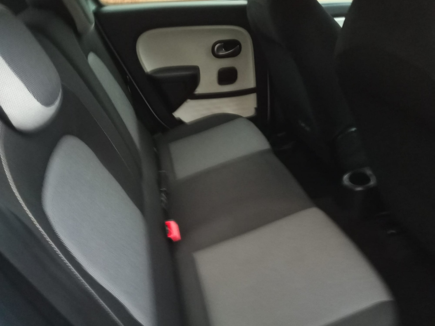 Used Renault Twingo 2015 for sale - 76778090: Photo 11