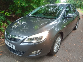 Used Vauxhall Astra 2011 for sale - 76265383: Photo