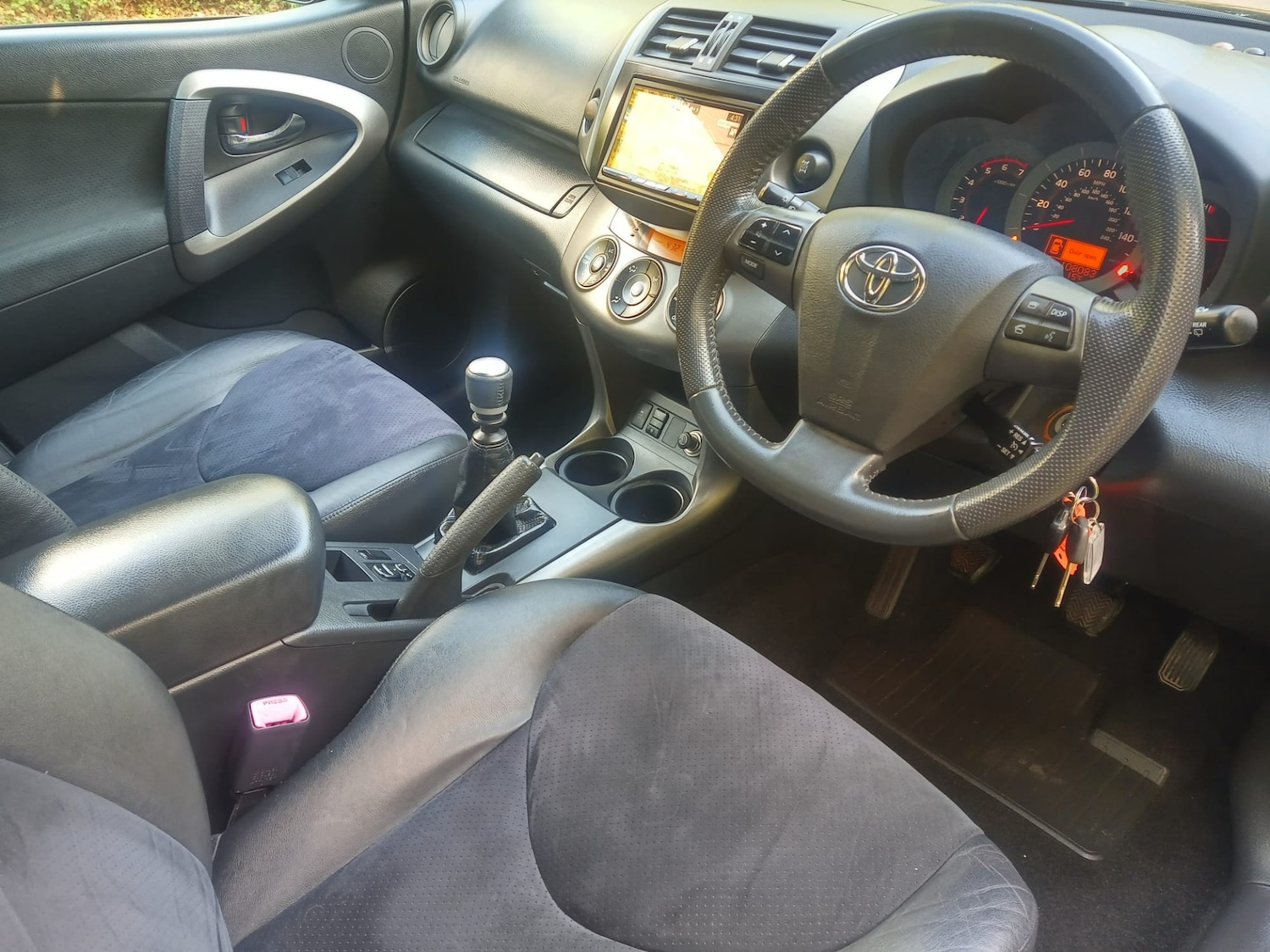 Used Toyota RAV4 2011 for sale - 76066874: Photo 10