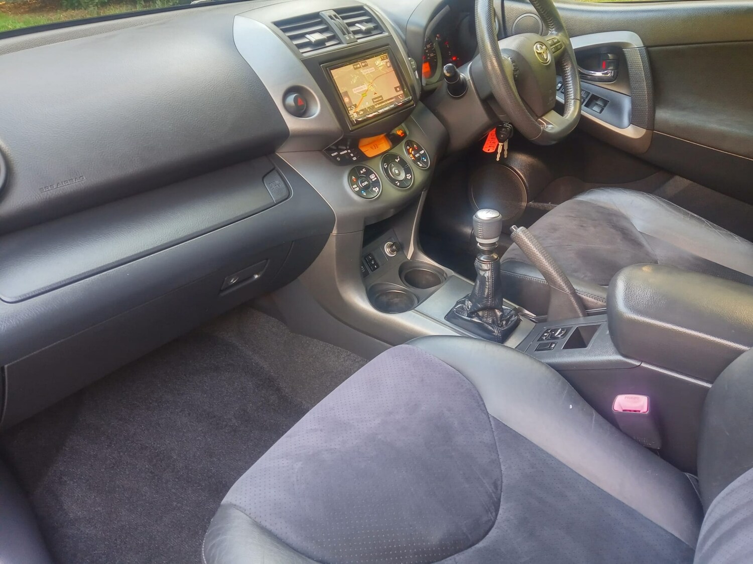 Used Toyota RAV4 2011 for sale - 76066874: Photo 12