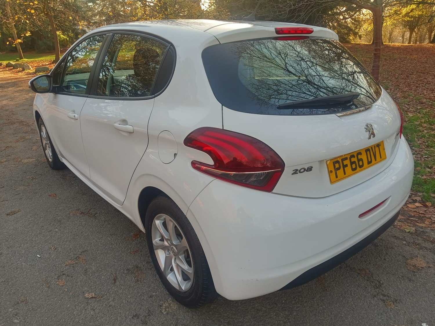 Used Peugeot 208 2016 for sale - 76611671: Photo 5