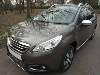 Used Peugeot 2008 2015 for sale - 77762632: Photo