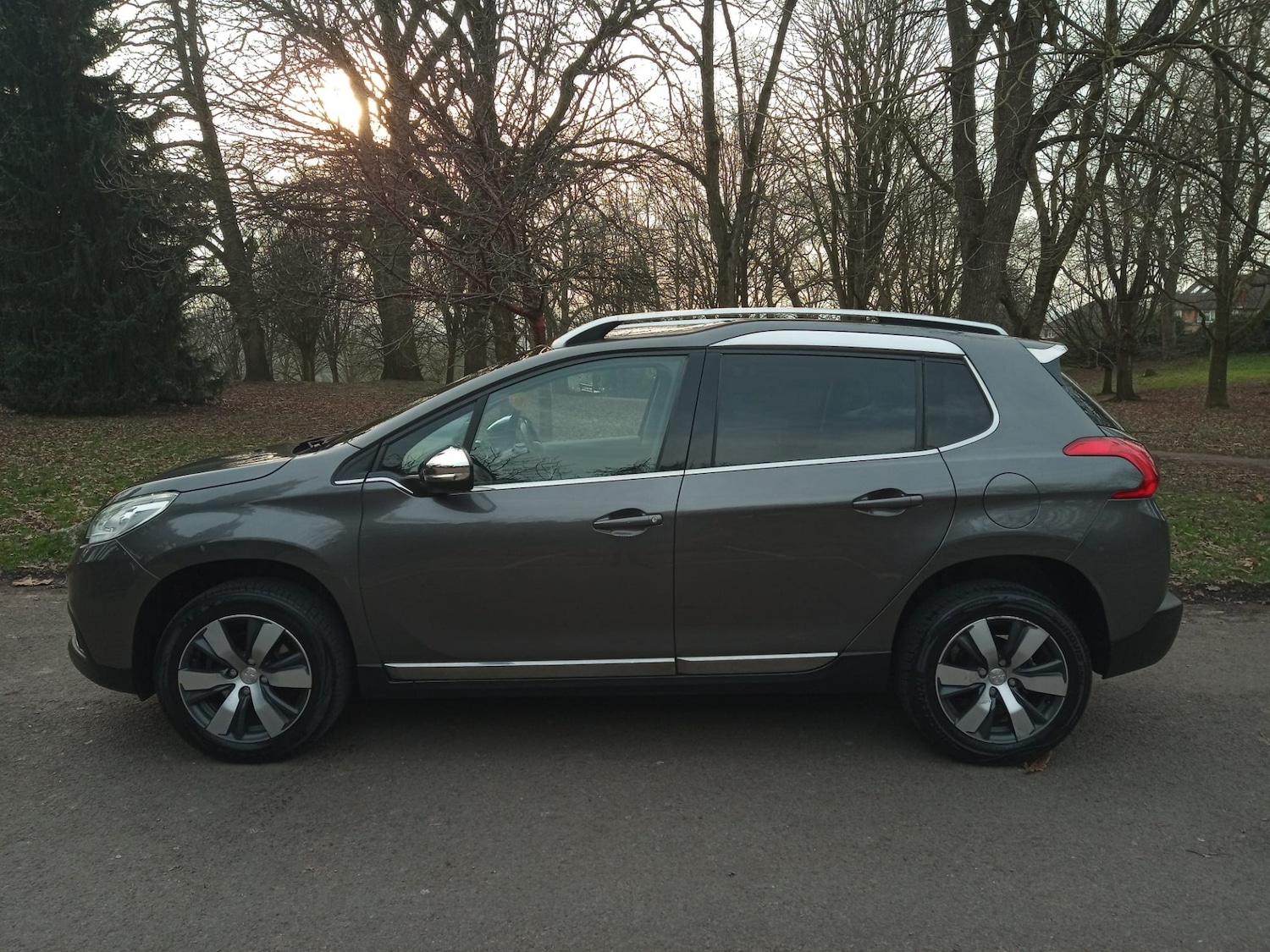 Used Peugeot 2008 2015 for sale - 77762632: Photo 3