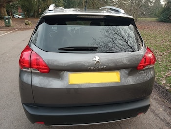 Used Peugeot 2008 2015 for sale - 77762632: Photo