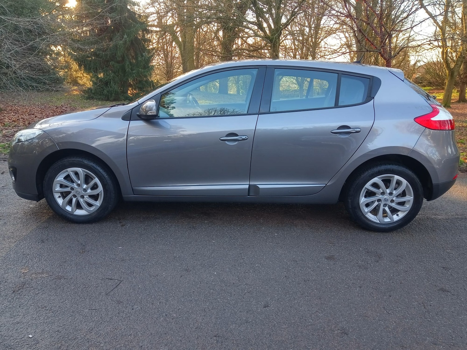 Used Renault Megane 2012 for sale - 77354002: Photo 3