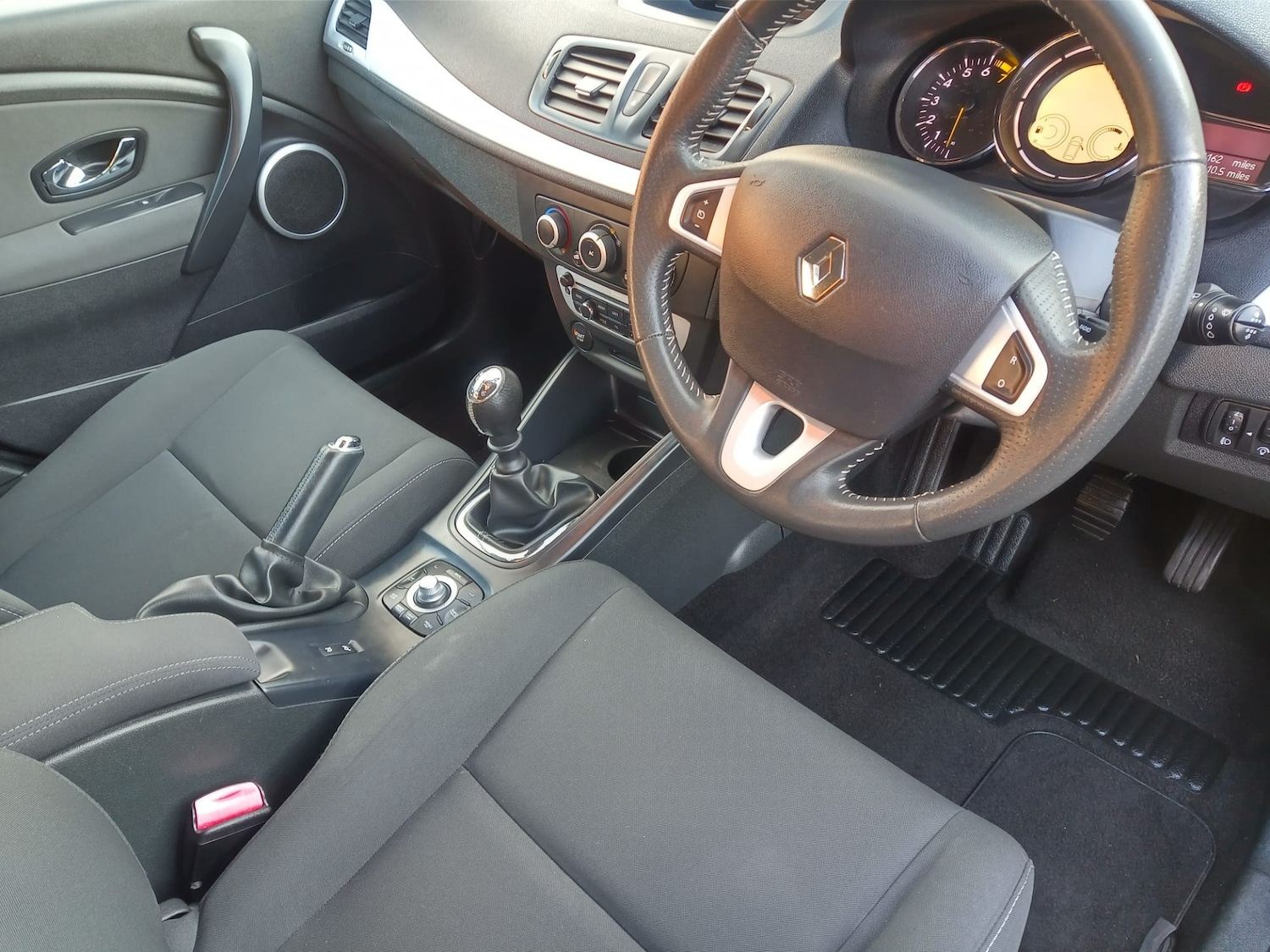 Used Renault Megane 2012 for sale - 77354002: Photo 9