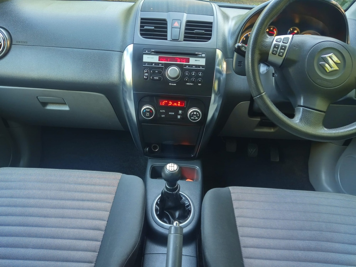 Used Suzuki SX4 2014 for sale - 76066872: Photo 11