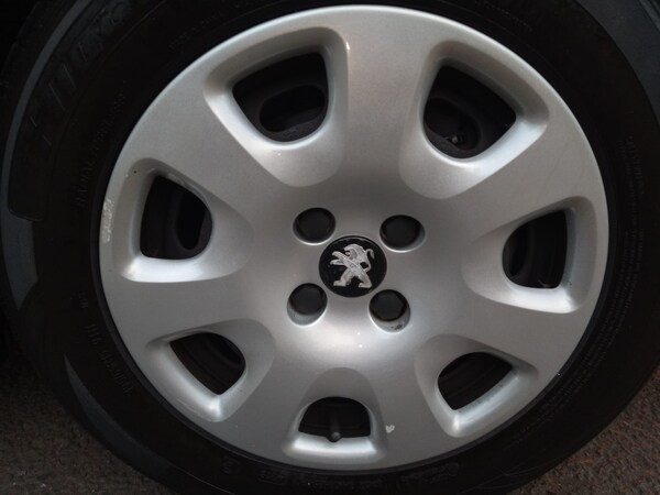 Used Peugeot 308 2013 for sale - 73921316: Photo 15