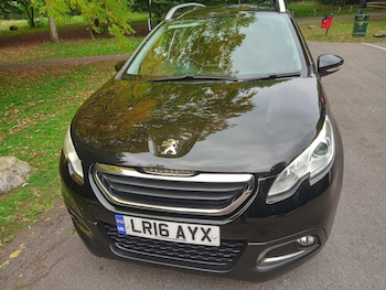 Used Peugeot 2008 2016 for sale - 76116709: Photo