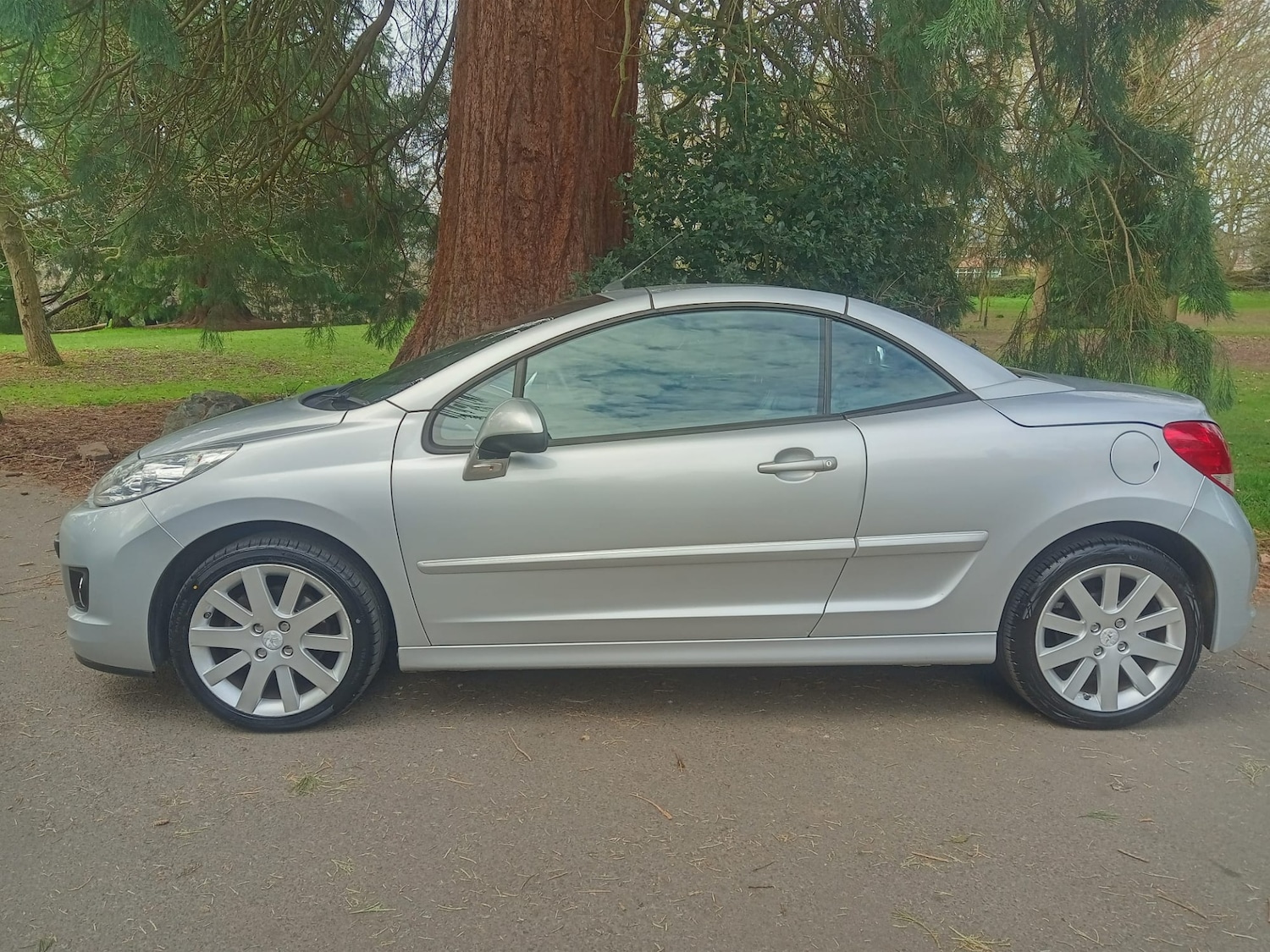 Used Peugeot 207 2013 for sale - 78026867: Photo 3