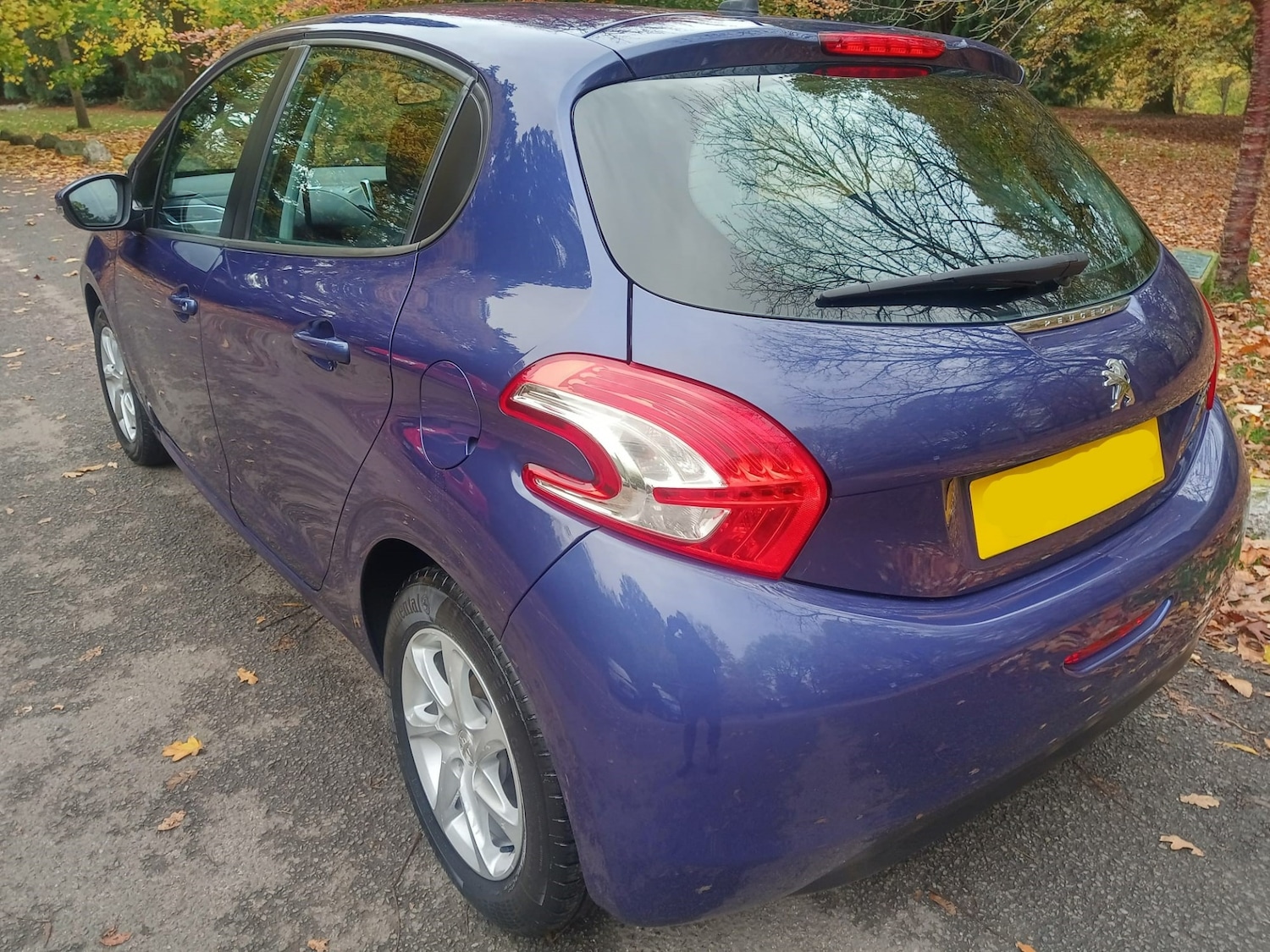 Used Peugeot 208 2015 for sale - 77762981: Photo 4