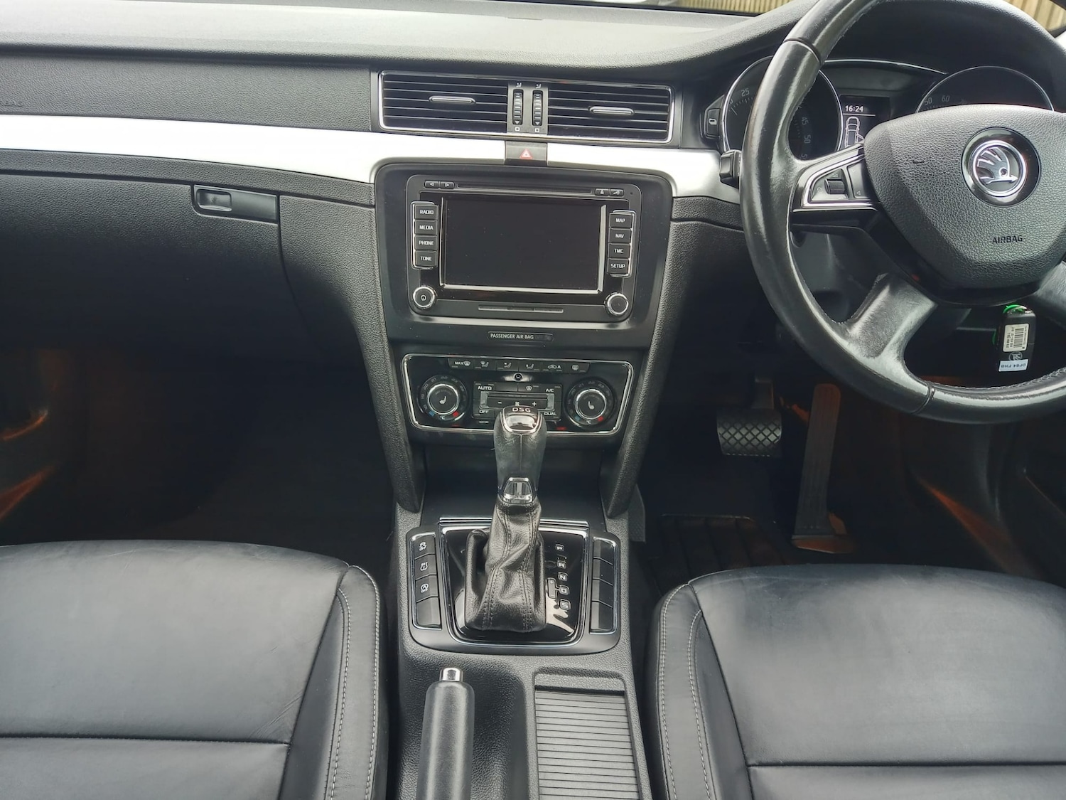 Used Skoda Superb 2015 for sale - 76115863: Photo 11