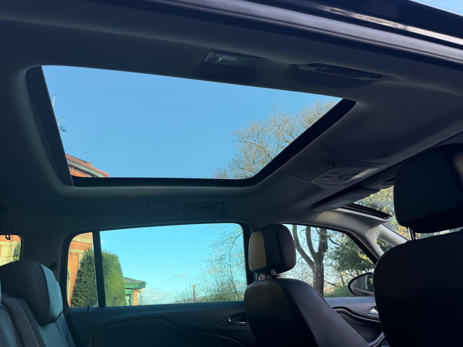 Used Vauxhall Zafira Tourer 2017 for sale - 76608166: Photo 17