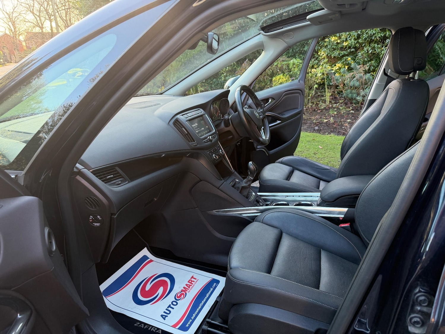 Used Vauxhall Zafira Tourer 2017 for sale - 76608166: Photo 18