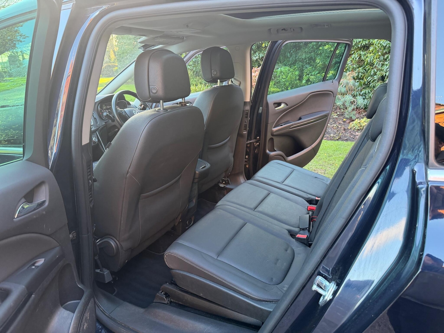 Used Vauxhall Zafira Tourer 2017 for sale - 76608166: Photo 19