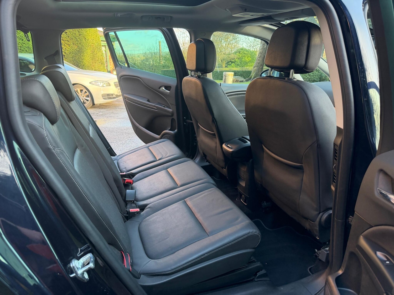 Used Vauxhall Zafira Tourer 2017 for sale - 76608166: Photo 20