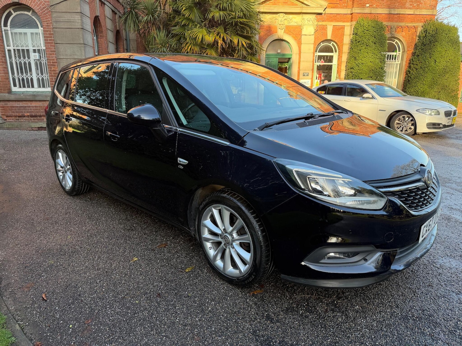 Used Vauxhall Zafira Tourer 2017 for sale - 76608166: Photo 5