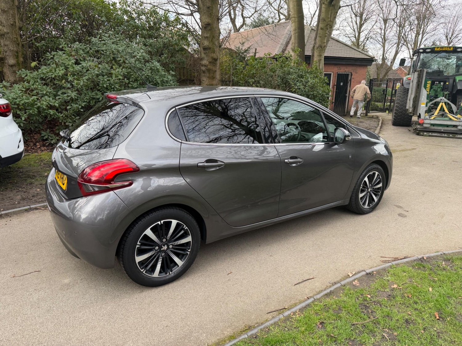Used Peugeot 208 for sale - 77824587: Photo 12