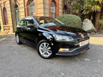 Used Volkswagen Polo 2015 for sale - 75588523: Photo