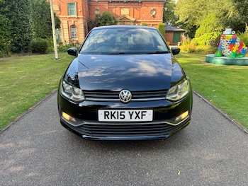 Used Volkswagen Polo 2015 for sale - 75588523: Photo