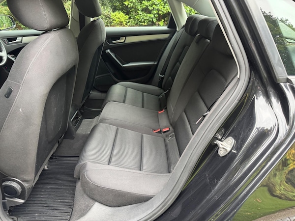 Used Audi A4 2010 for sale - 76085284: Photo 22