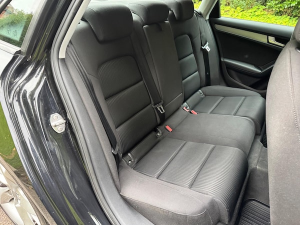 Used Audi A4 2010 for sale - 76085284: Photo 24