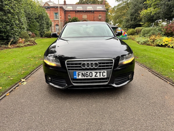 Used Audi A4 2010 for sale - 76085284: Photo 3