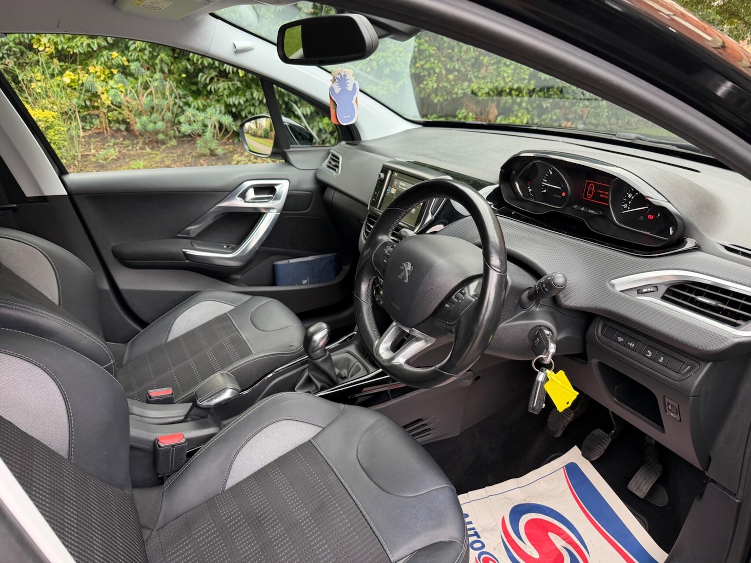 Used Peugeot 2008 2016 for sale - 77412158: Photo 13