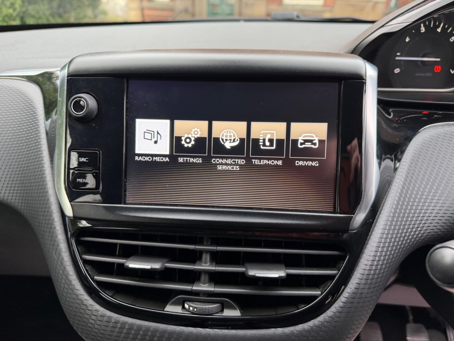 Used Peugeot 2008 2016 for sale - 77412158: Photo 16