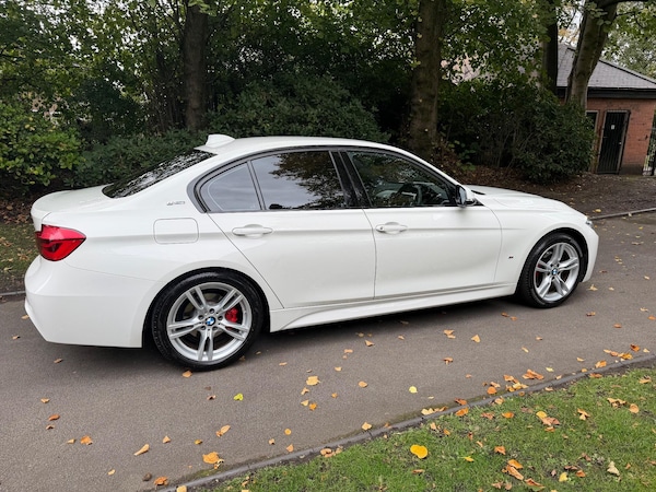 Used BMW 3 Series 2018 for sale - 76200061: Photo 11