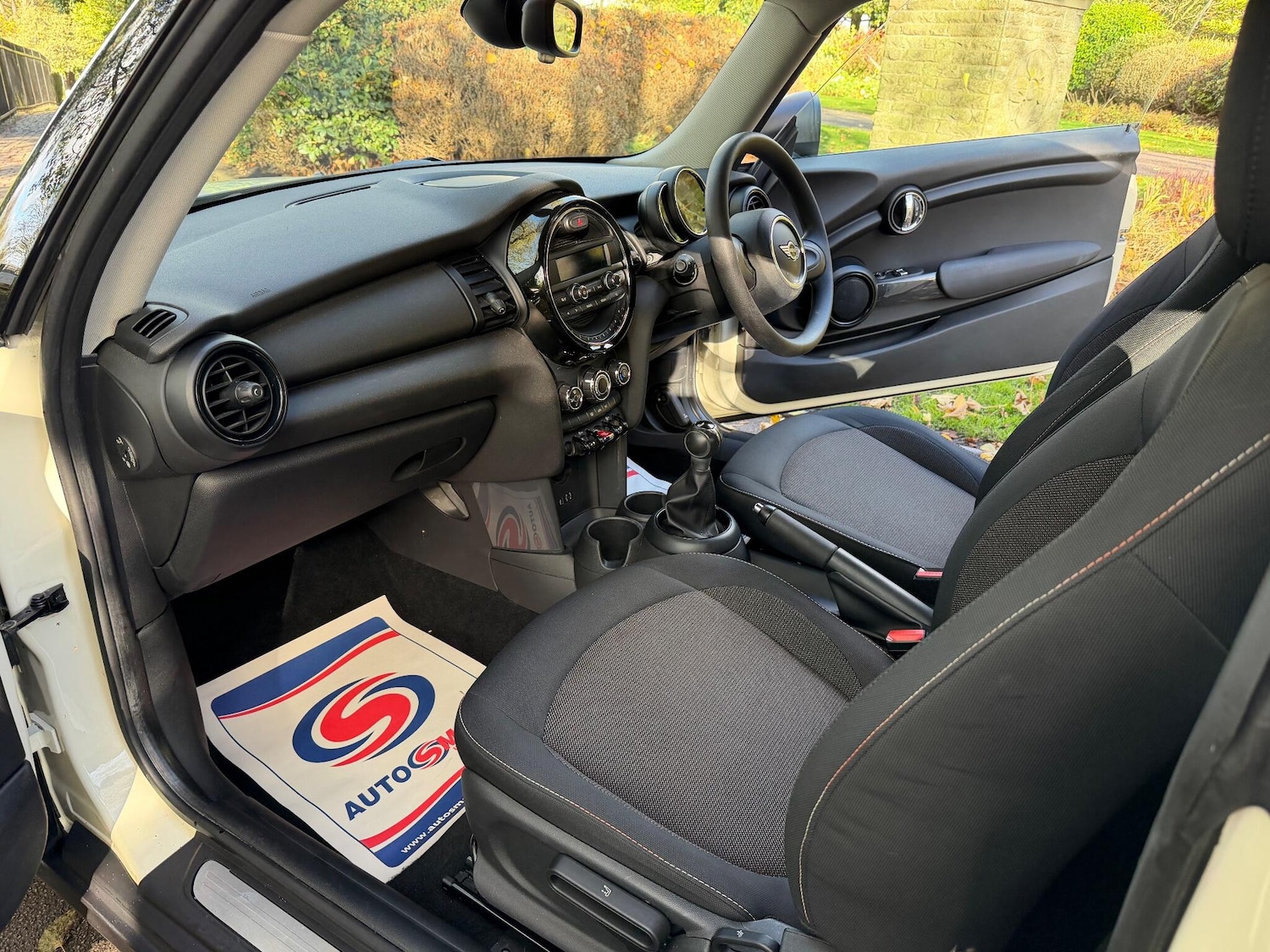 Used MINI Hatch 2015 for sale - 76306958: Photo 23